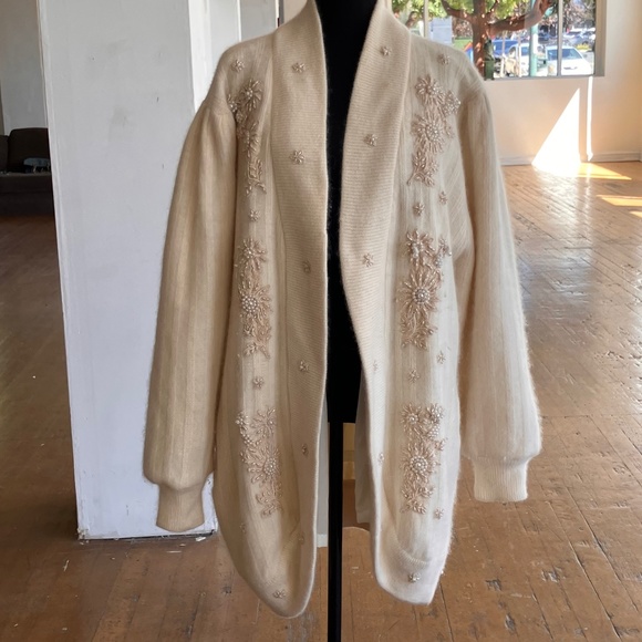 Vintage Sweaters - Vintage ivory Angora long sleeve, open front cardigan